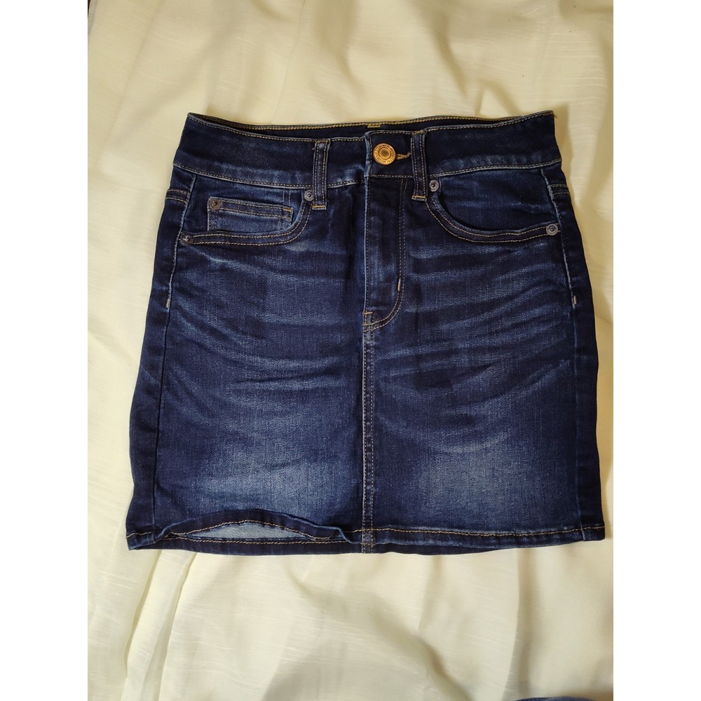 American Eagle High-Rise Denim Mini Skirt Size 0 Next Level Stretch Front Slit